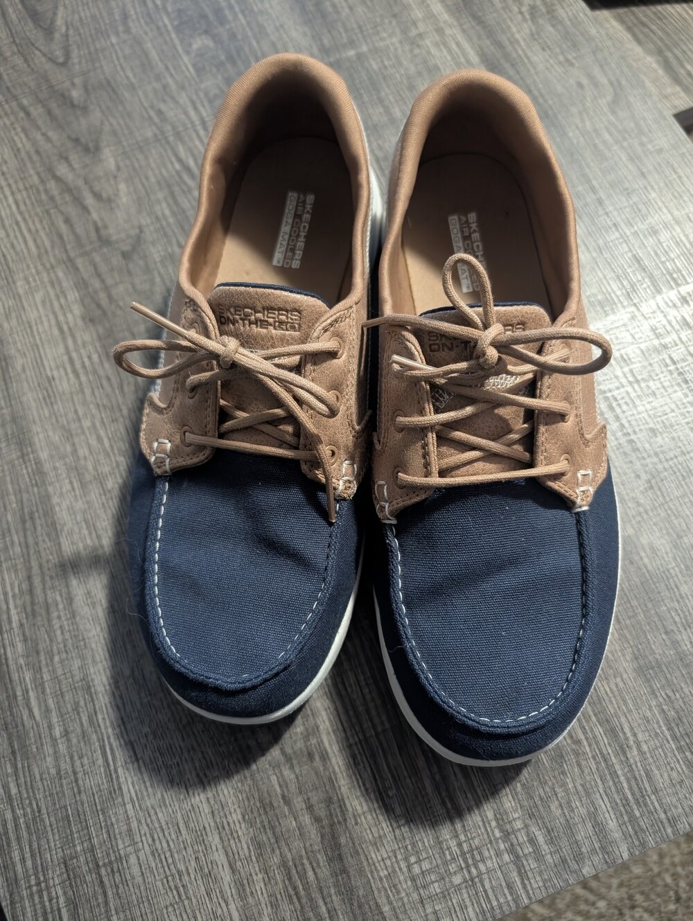 Skechers On The Go Air Cooled Womens Boat Shoes Navy Tan Lace Up U.S. Size 9